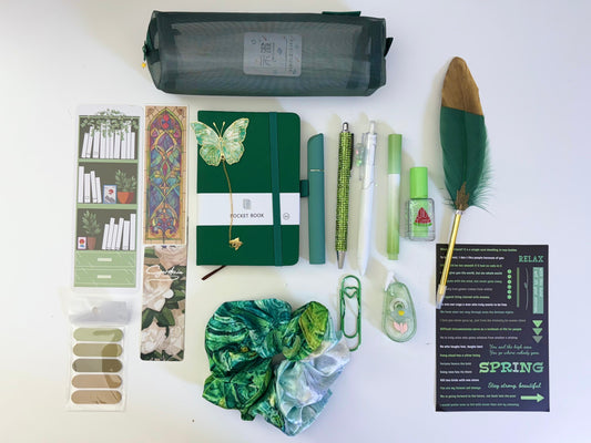 Classic Green Bookish Bundle – Forest Reading & Journaling Aesthetic Set