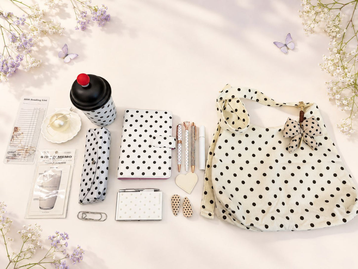 Polka Dot Bookish & Stationery Bundle 🤍🖤