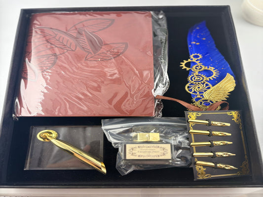 Vintage Feather Quill Writing Set – Luxury Calligraphy Pen with Ink, 5 Nibs & Leather Journal Gift Box